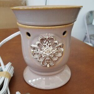 Scentsy Wax Warmer - Mother's Day
